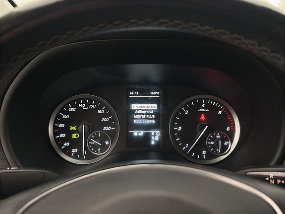 Mercedes-Benz Vito 108 18 of 30
