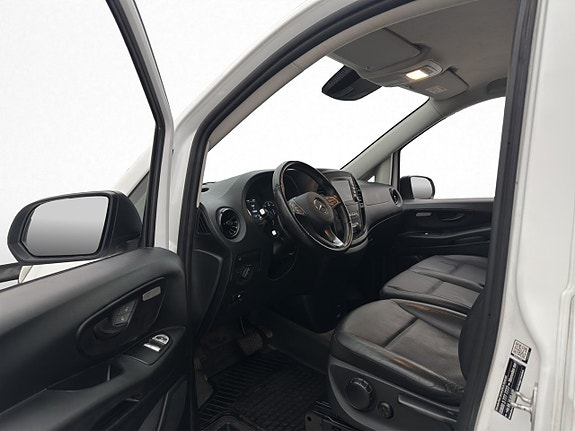 Mercedes-Benz Vito 108 14 of 30