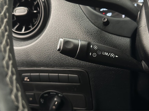 Mercedes-Benz Vito 108 16 of 30