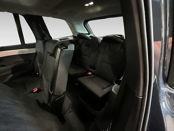 Volvo XC90 14 of 24