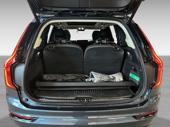 Volvo XC90 21 of 24