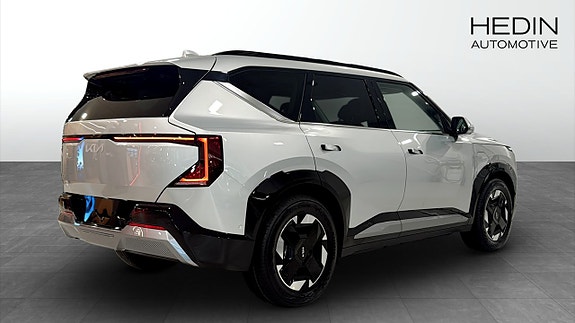Kia EV5 2 of 9