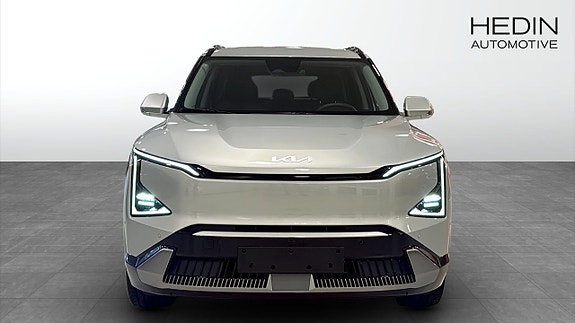 Kia EV5 8 of 9