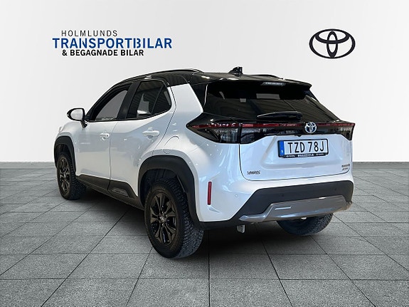 Toyota Yaris Cross 2 of 29