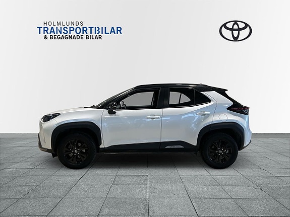 Toyota Yaris Cross 3 of 29