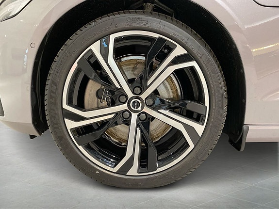 Volvo V60 9 of 14