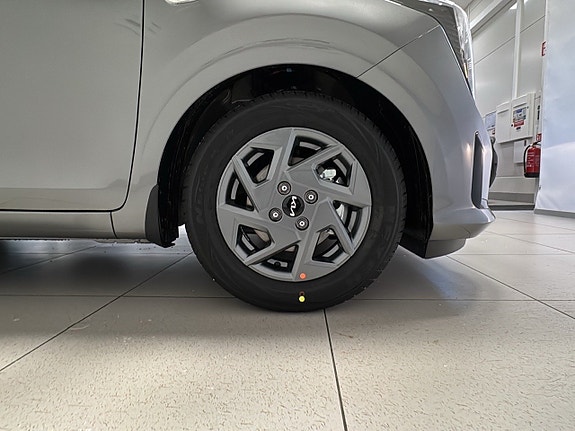 Kia Picanto 15 of 19
