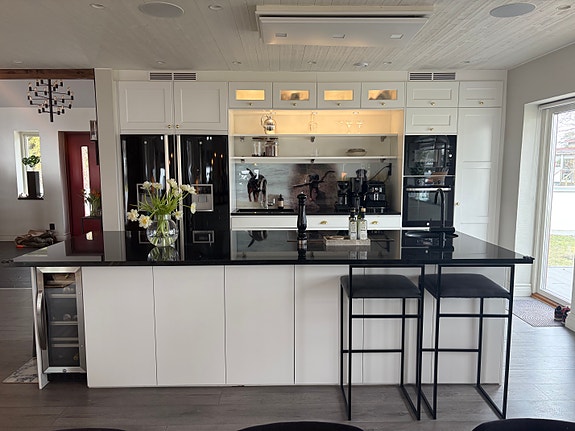 Vit Ballingslöv kök