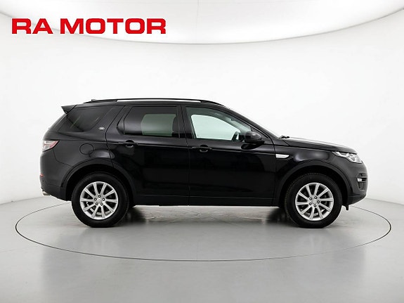 Land Rover Discovery Sport 3 of 5