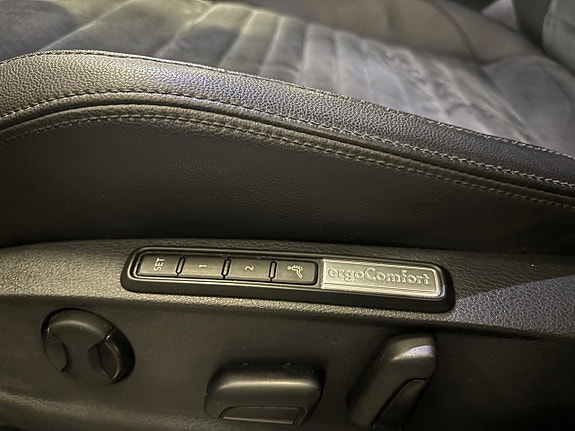 Volkswagen Passat 11 of 15