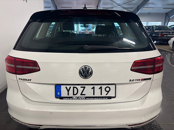 Volkswagen Passat 6 of 15