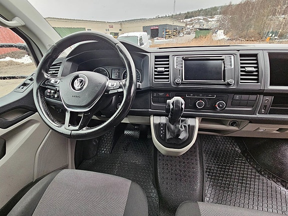 Volkswagen Transporter 4 of 5