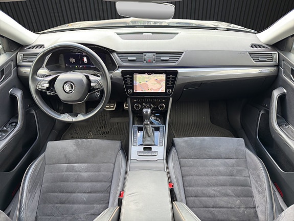 Skoda Superb Scout 11 of 23