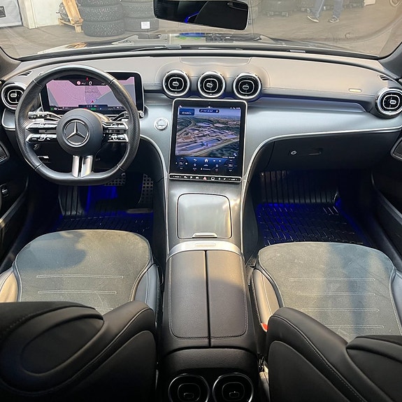 Mercedes-Benz C300 de 10 of 14