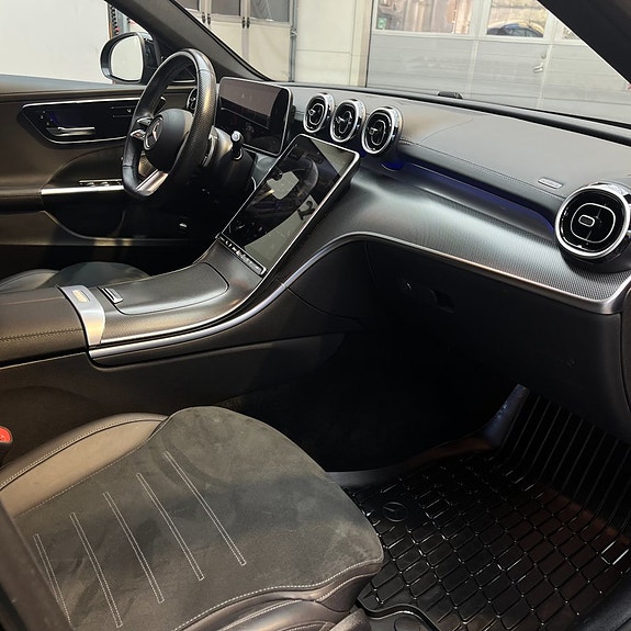 Mercedes-Benz C300 de 12 of 14