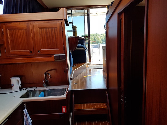 STOREBRO ROYAL CRUISER 395 BISCAY – 2000 7 of 14
