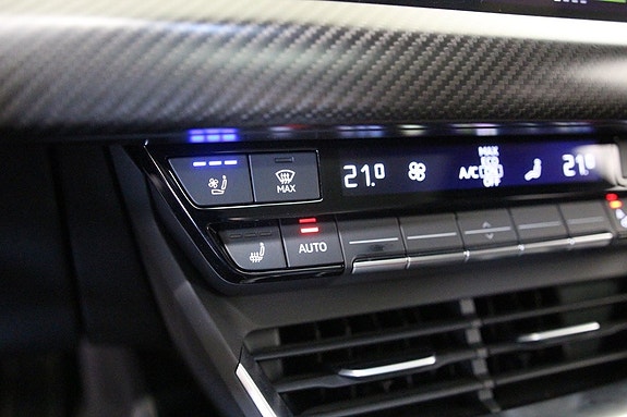 Audi e-tron 30 of 30