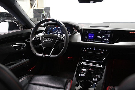 Audi e-tron 19 of 30