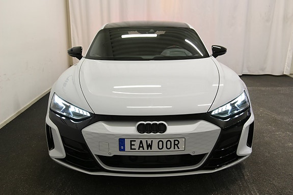 Audi e-tron 24 of 30