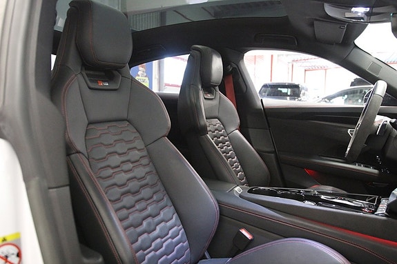 Audi e-tron 22 of 30