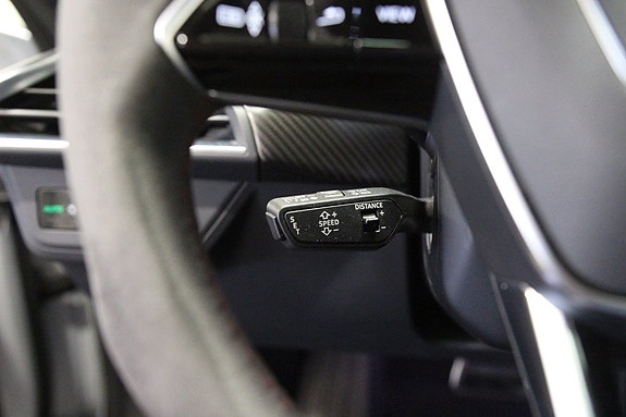 Audi e-tron 9 of 30