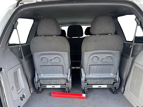 Hyundai Trajet 12 of 22