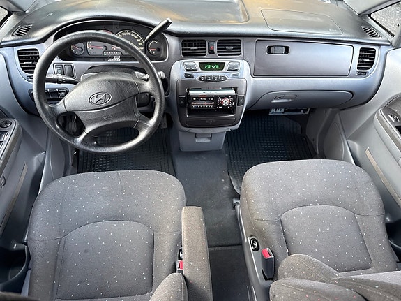 Hyundai Trajet 13 of 22