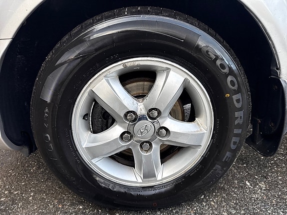 Hyundai Trajet 14 of 22
