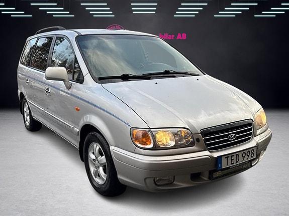 Hyundai Trajet 3 of 5