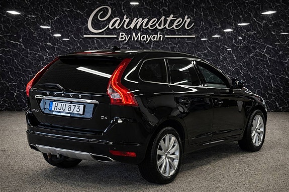 Volvo XC60 4 of 5