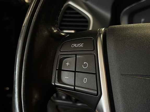 Volvo XC60 13 of 19