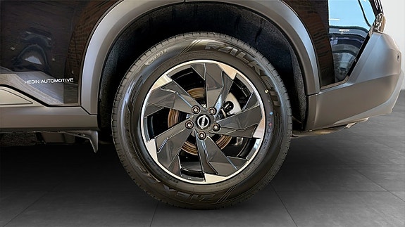 Nissan X-Trail 9 of 13