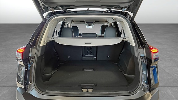 Nissan X-Trail 13 of 13