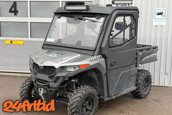 CFMOTO UForce 600 - HYTTPAKET MED VÄRME, ARBETSBELYSNING, MOMS