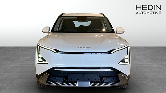 Kia EV5 8 of 12
