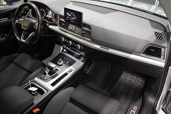 Audi Q5 8 of 21