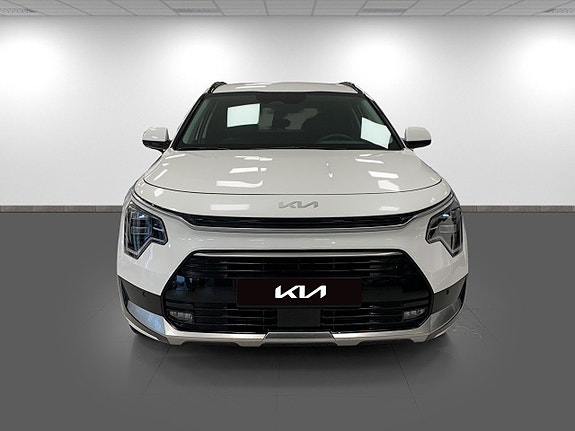 Kia Niro 2 of 5