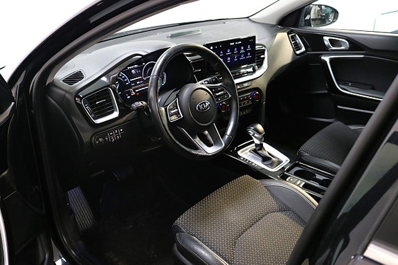 Kia XCeed 7 of 25