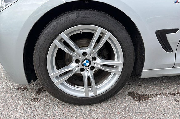 BMW 320i 6 of 27