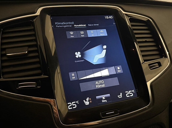 Volvo XC90 15 of 29