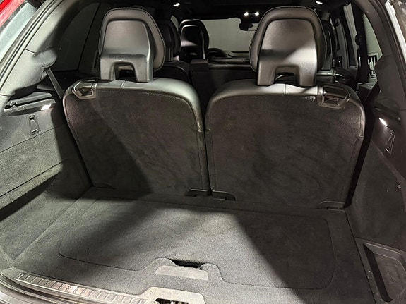 Volvo XC90 25 of 29