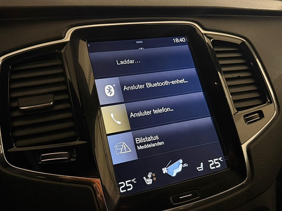 Volvo XC90 16 of 29