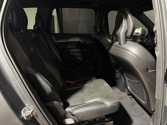 Volvo XC90 23 of 29