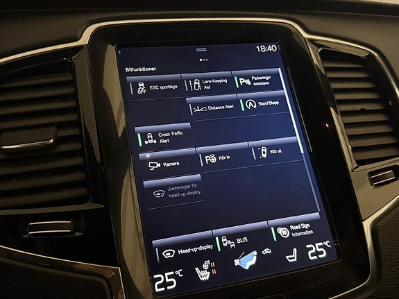 Volvo XC90 19 of 29