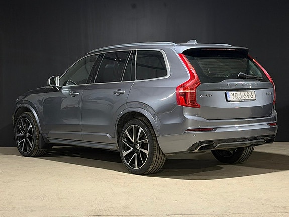 Volvo XC90 7 of 29