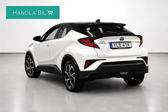 Toyota C-HR 7 of 18