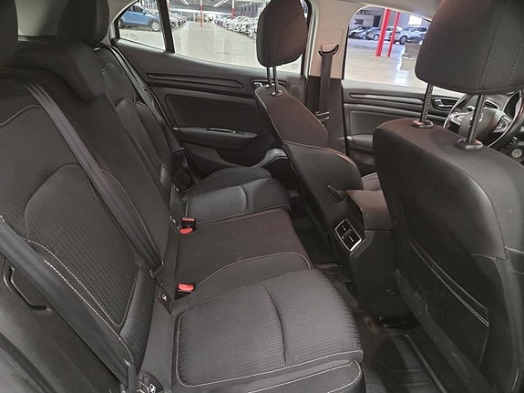Renault Megane IV 5 of 5
