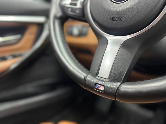 BMW 330e 22 of 30