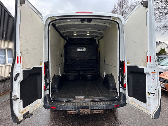 Ford Transit 6 of 6