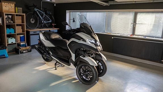 Yamaha Tricity 300 ABS B-körkort Airbag, Nyhet. I lager för omg leverans 3 of 6